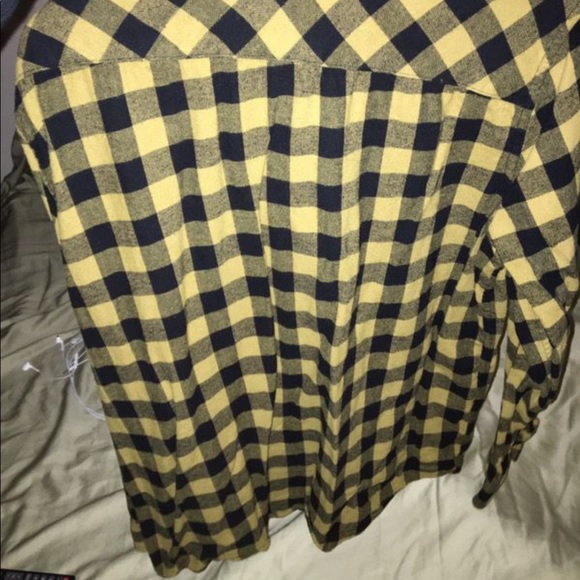 Dark yellow flannel - Picture 2 of 3